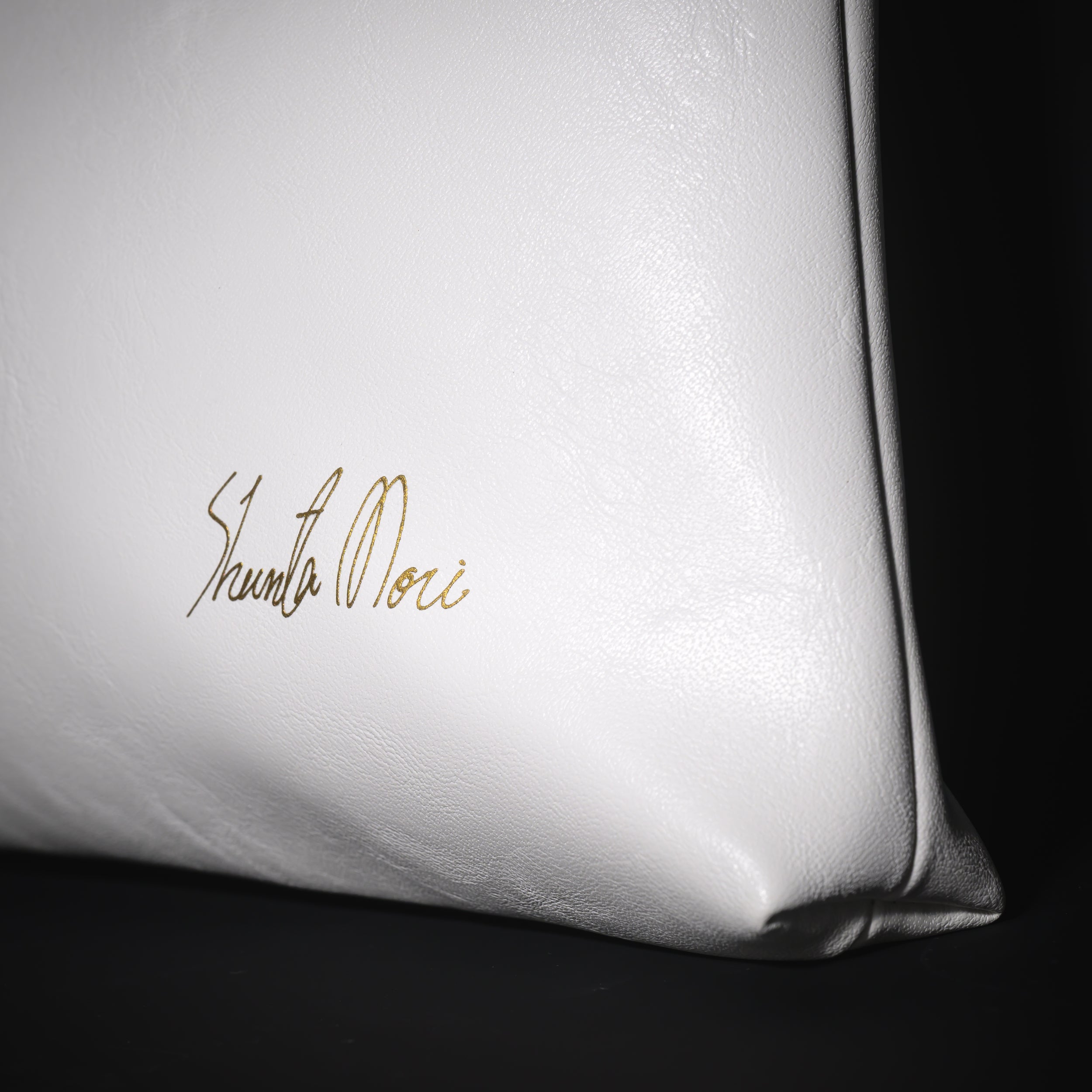 【抽選商品】Omusuviレザーバッグ WHITE