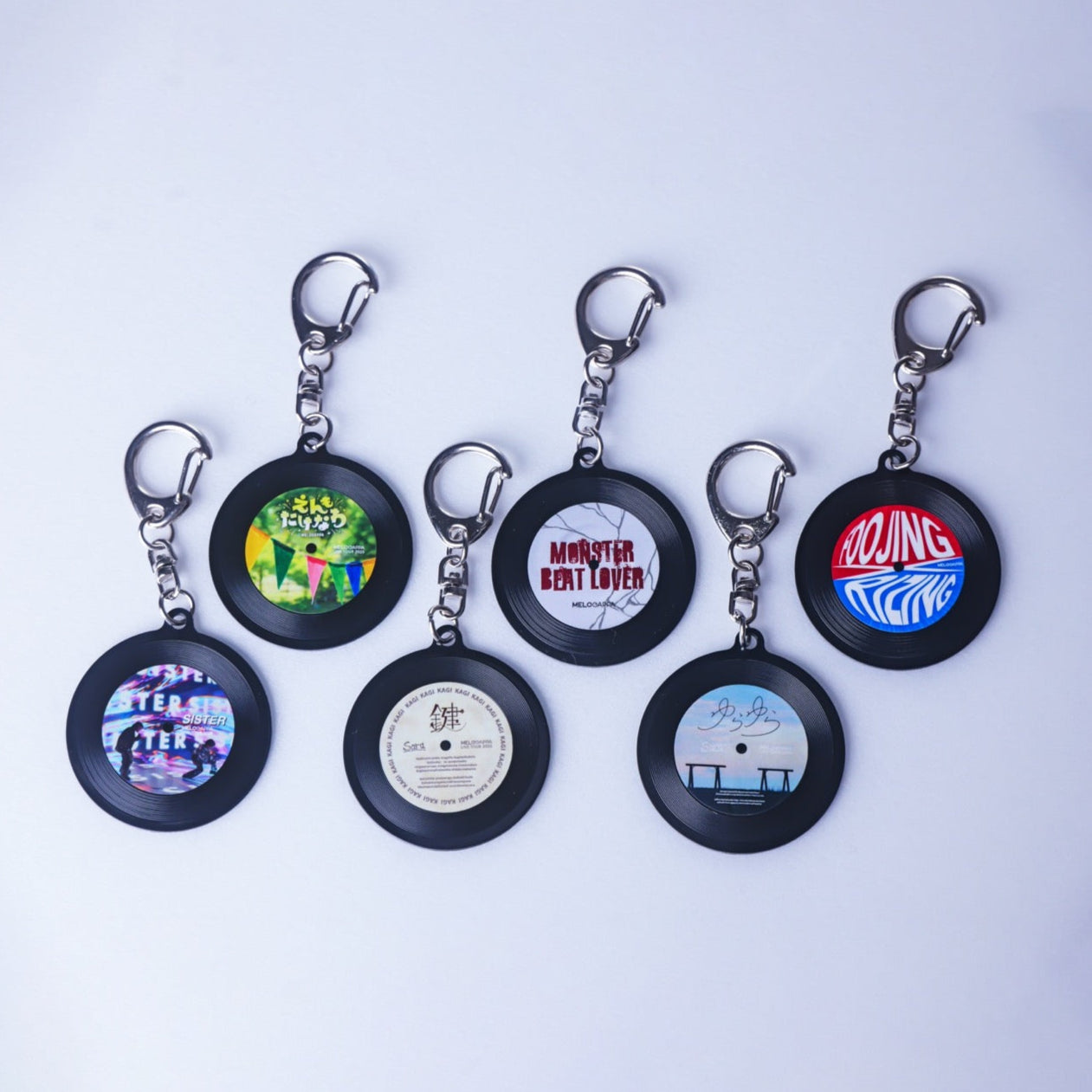 推し曲を持ち歩ける!レコード型キーホルダー