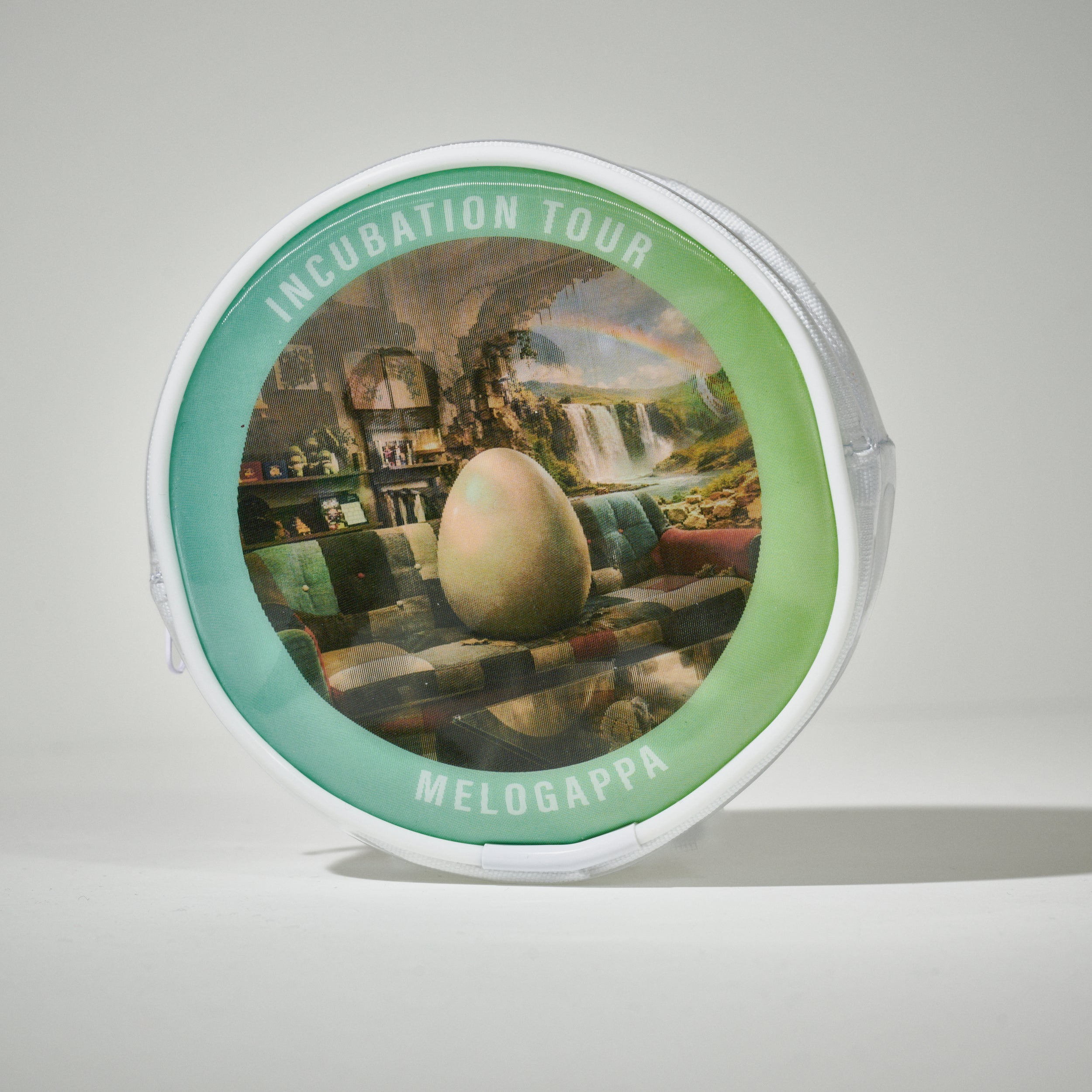 絵が変わる!INCUBATIONクリアポーチ