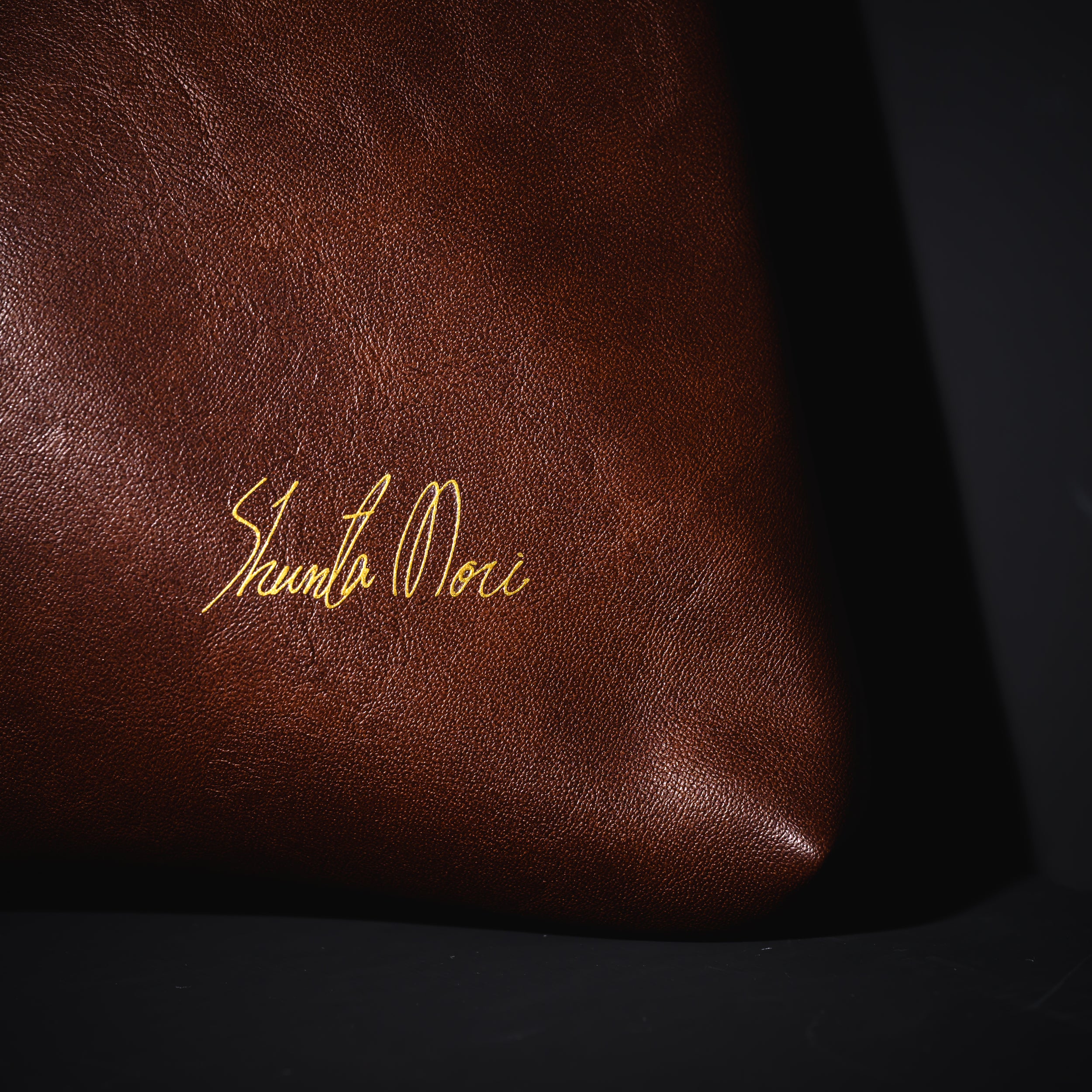 Omusuviレザーバッグ BROWN